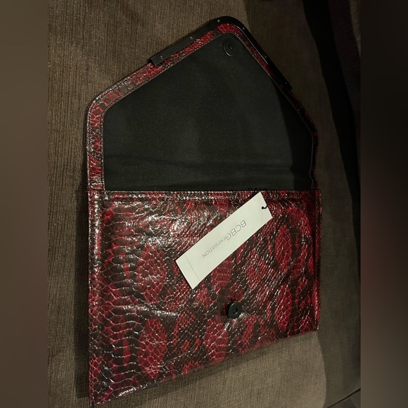BCBG Snakeskin-like Wine Red Envelope Clutch - Picture 7 of 7